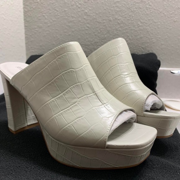 Jeffrey Campbell Pawni Croc Platforms - Picture 3 of 4